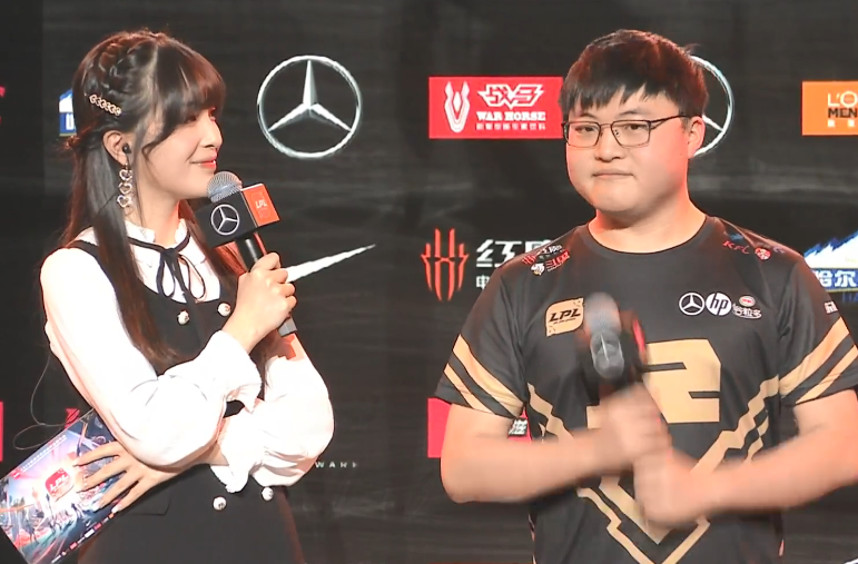 Kaiyun-JackeyLove回归赛场，精彩发挥首场状态亮眼，巴塞罗那观众沸腾！的简单介绍